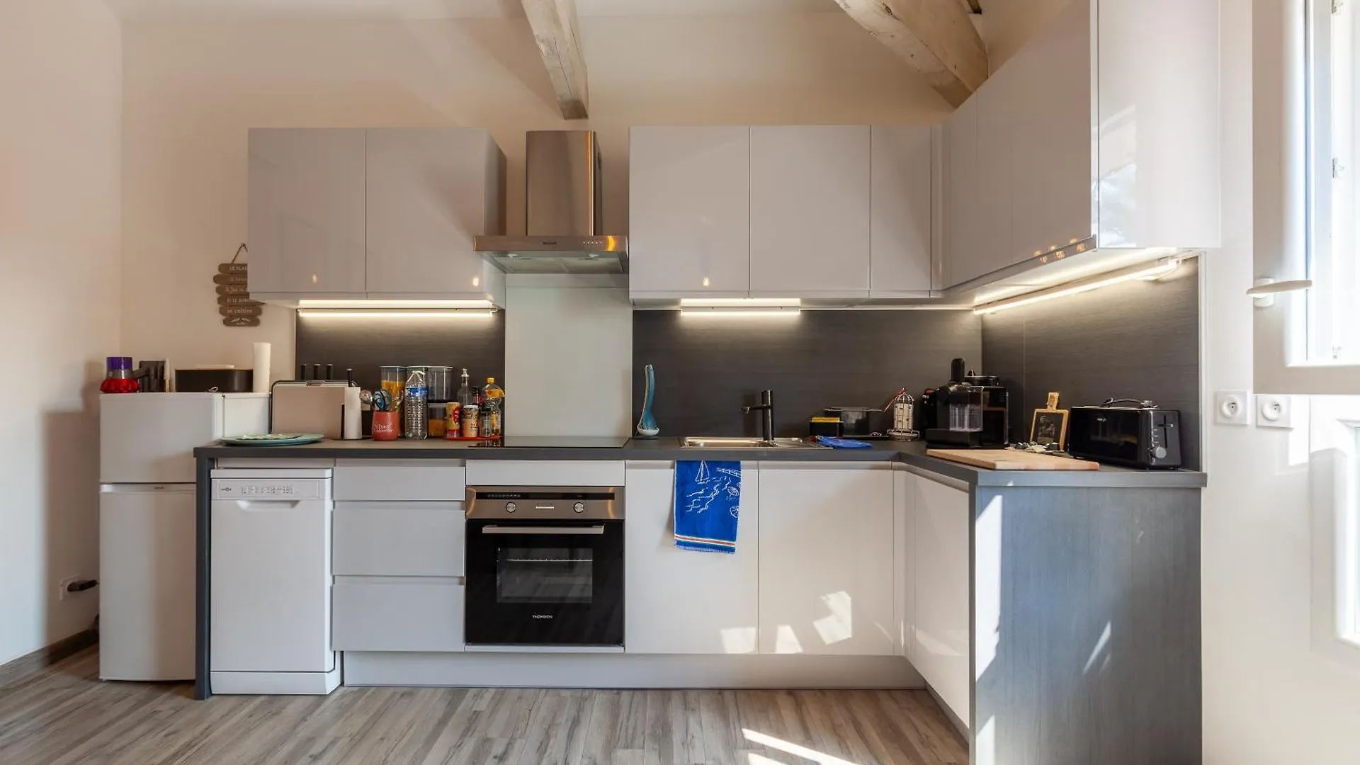 T2 Lumineux Refait A Neuf Apartment Sanary-sur-Mer 0*,  France